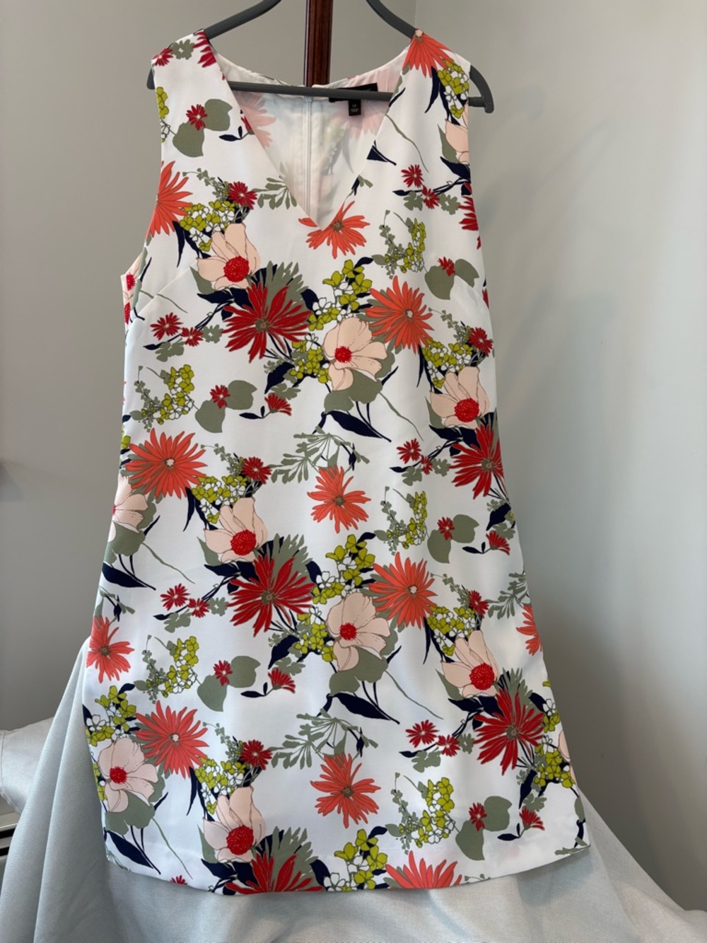 Banana Republic White Lightweight Lined Dress